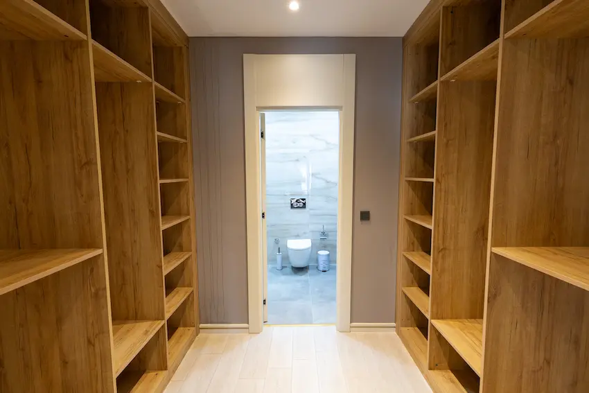 Closet